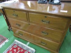 Mahogany 2 over 2 chest of drawers, 107cms x 52cms x 77cms. Estimate £20-40.