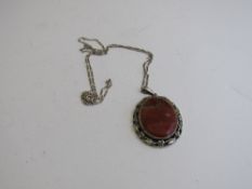 Victorian silver & agate pendant on white metal chain, 68cms. Estimate £40-60.