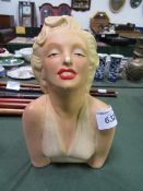 Vintage plaster bust of Marilyn Munroe. Estimate £10-20.