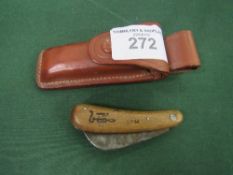 Opinal French pocket knife in leather scabbard & pocket pruning knife. Estimate £10-20.