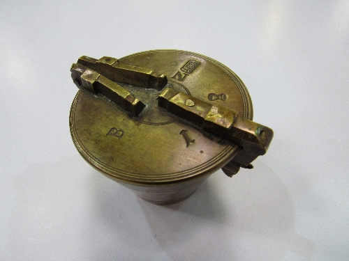 German brass nesting weights (possibly one missing). Estimate £80-100. - Image 2 of 4