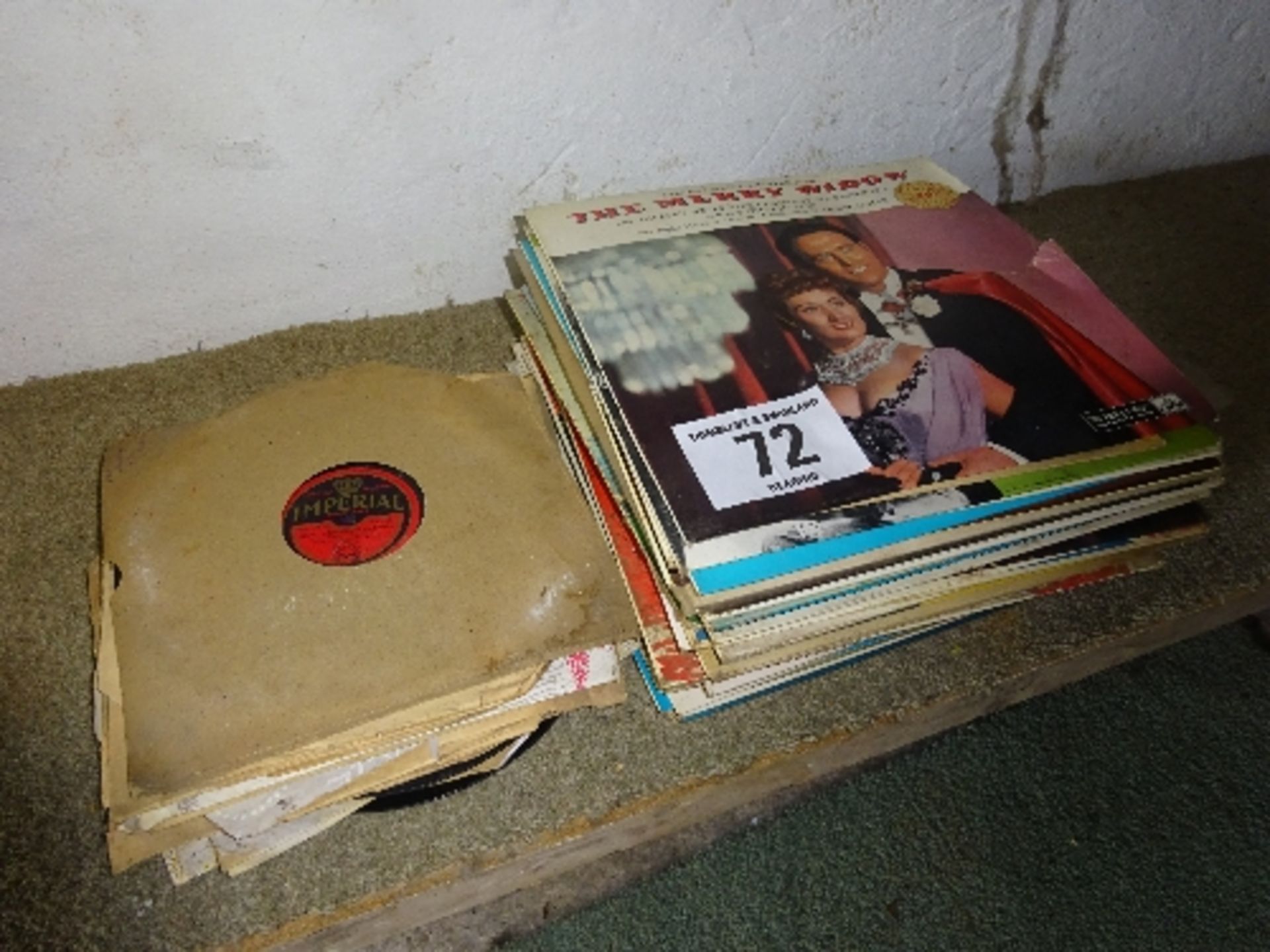 Large quantity of records