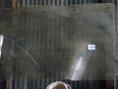 2 sheets of steel mesh