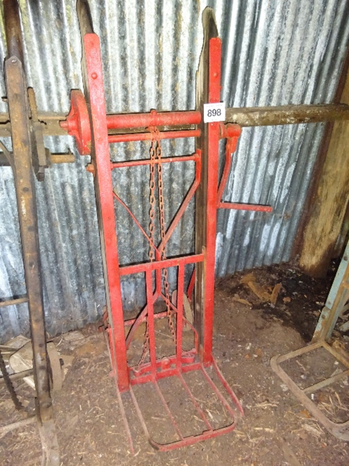 Lewis & Son of Kettering sack lift
