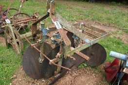 Tractor mounted single row trencher