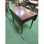 Mahogany Pembroke table, 89cms x 105cms (open) x 72cms. Estimate £30-50.