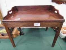 Mahogany butler's tray & low stand. Estimate £30-50.