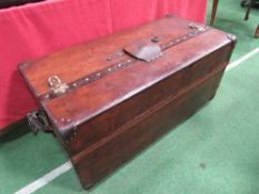 An early 20th century Louis Vuitton Malle trunk in natural cowhide leather. Original lock, latches &