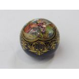 Hand-painted porcelain cane knob. Estimate £100-150.