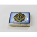 925 silver small box with enamel Masonic emblem to lid. Estimate £25-40.