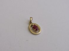 9ct gold & ruby pendant, weight 0.6gms. Estimate £30-40.