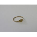 9ct gold 'sweetheart' ring, size M, weight 0.7gms. Estimate £20-30.