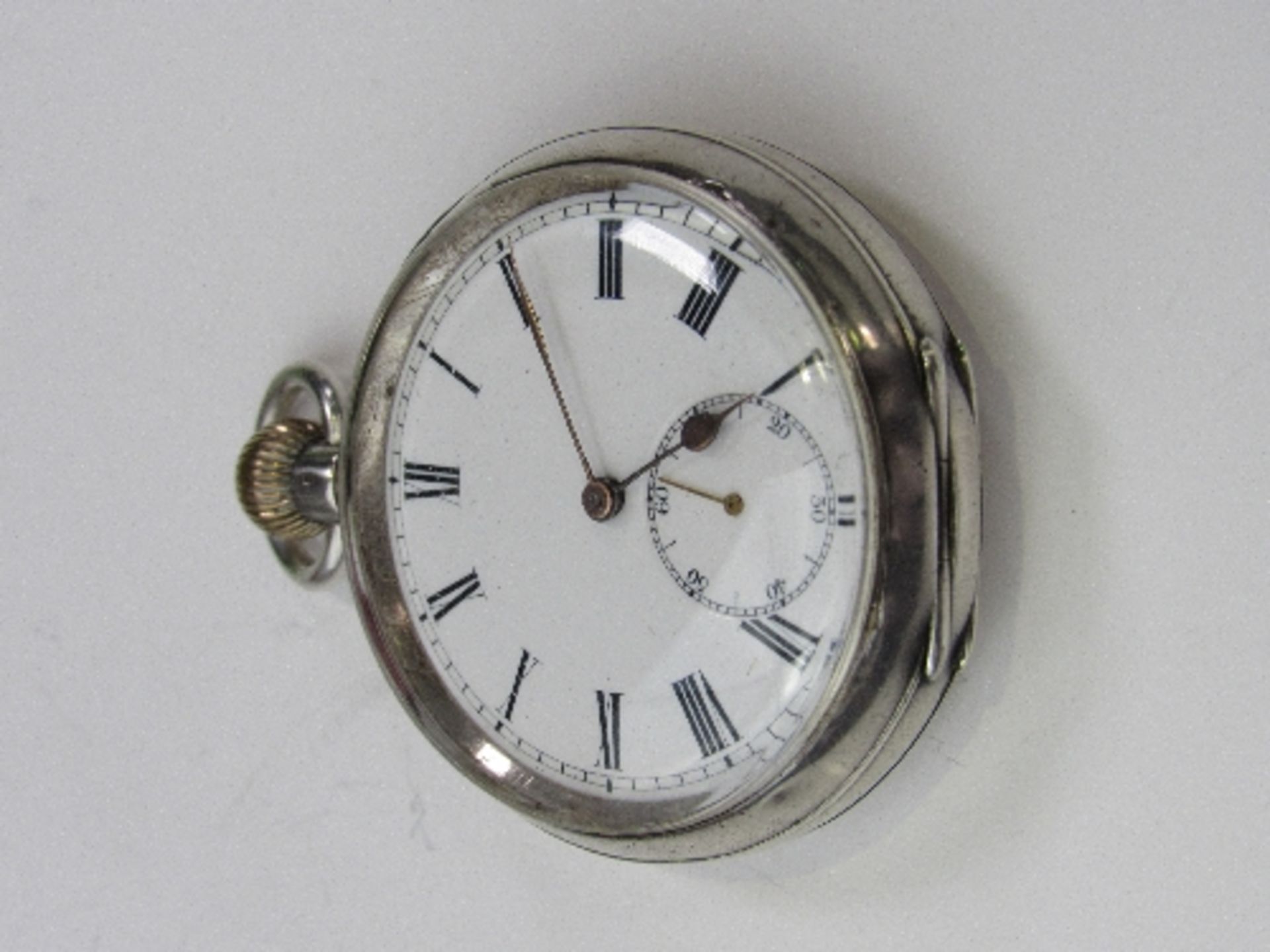935 silver Swiss made pocket watch with white face & Roman numerals. Estimate £35-50. - Image 5 of 5