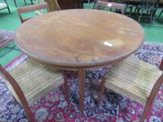 G-Plan circular extendable dining table, diameter 122cms. Estimate £20-40.