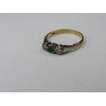 18ct gold, platinum & emerald ring, size M 1/2, weight 2.3gms. Estimate £100-120.