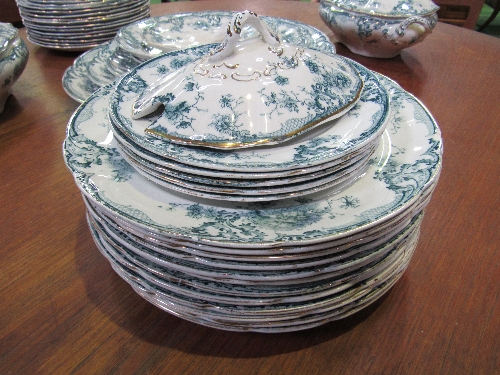 Qty of green, white & gold Staffordshire dinner ware. Estimate £30-40. - Image 4 of 4