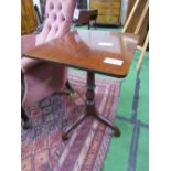 Mahogany pedestal table, 45cms x 56cms x 71cms. Estimate £20-30.