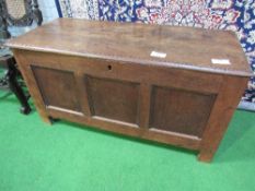 Oak panel chest, 116cms x 50cms x 60cms. Estimate £70-100.