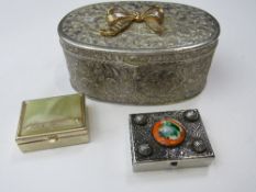 White metal decorated jewellery box together with 2 small white metal boxes. Estimate £15-20.