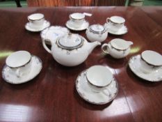 Wedgwood 'Chartley' tea set of 6 cups & saucers, side plates, sugar bowl, milk jug & teapot.