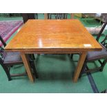 Oak draw-leaf table, 90cms x 90cms x 77cms. Estimate £20-40.