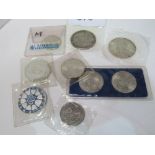 9 various Foreign commemorative coins. Estimate £40-60.