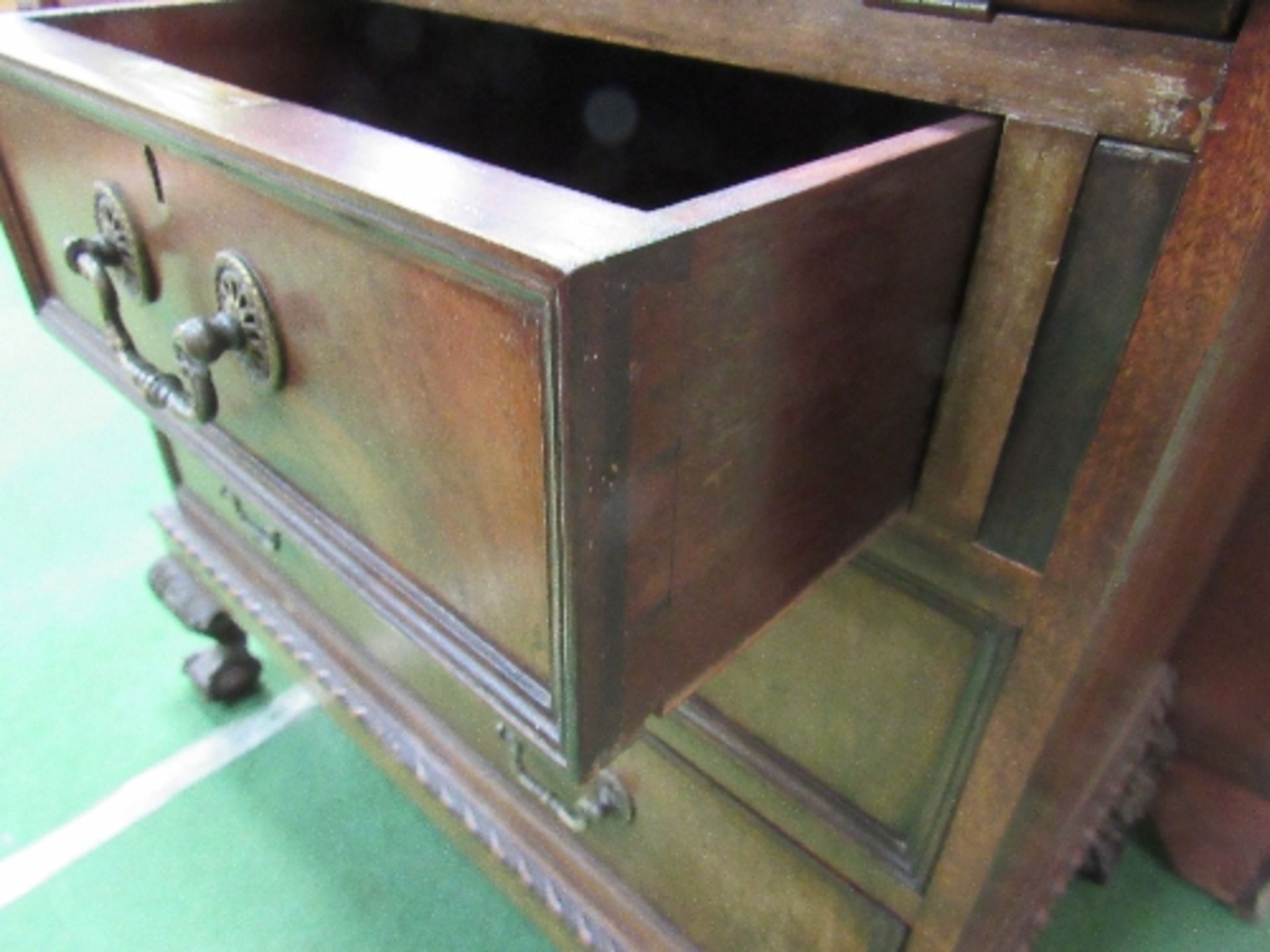 Mahogany bureau with 2 over 2 drawers, gadroon to ball & claw feet. Estimate £20-40 - Image 2 of 5