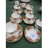 Royal Albert 'Old Country Roses' tea set for 6. Estimate £70-90