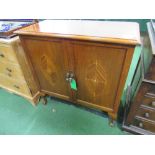 Mahogany inlaid drinks cabinet, with rising lid, 87cms x 42cms x 87cms. Estimate £20-40