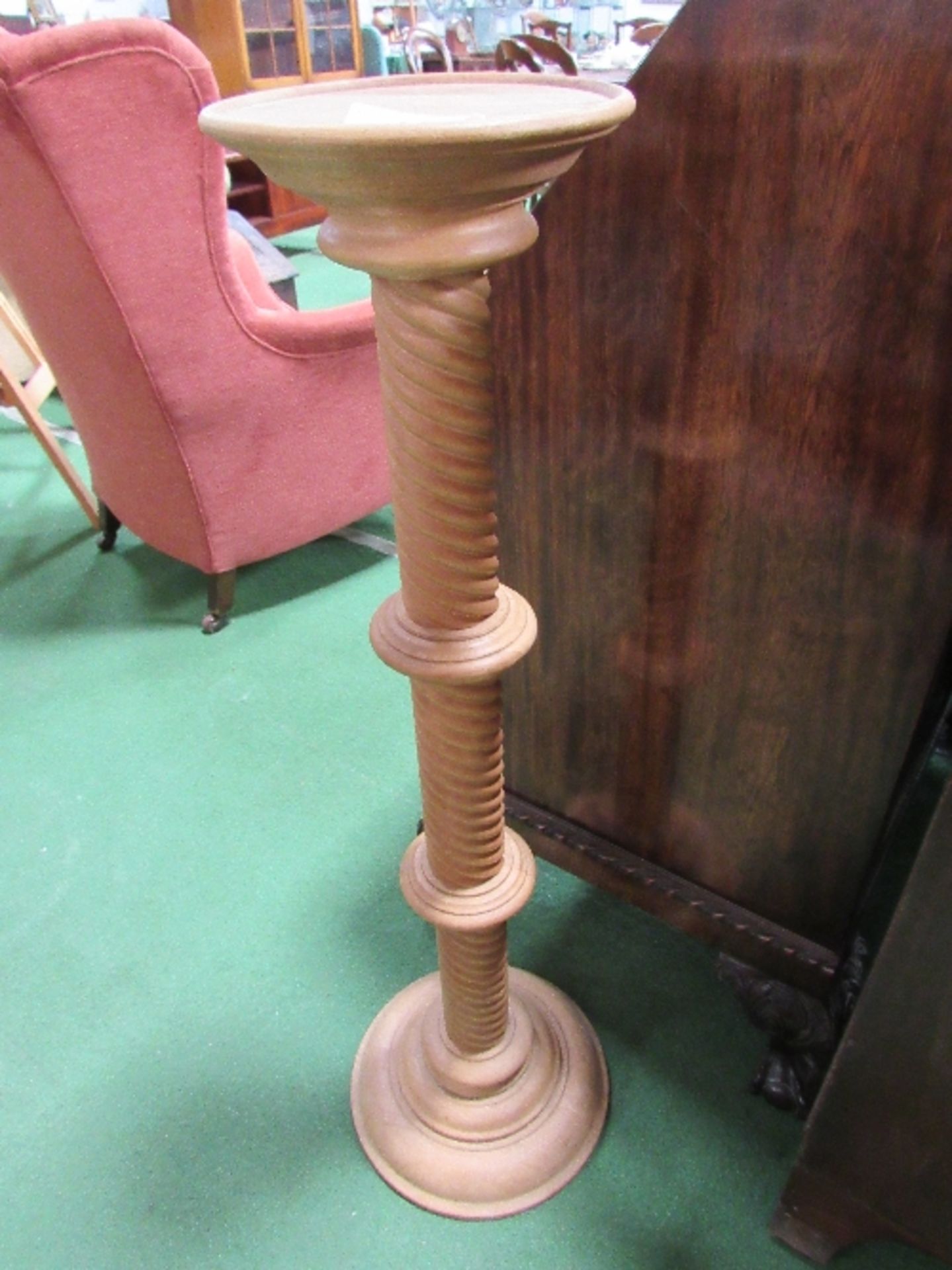 Turned beech torchere, height 98cms. Estimate £20-30