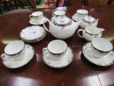 Wedgwood Chartley tea set: 6 cups & saucers, side plates, sugar bowl, milk jug & teapot. Estimate £