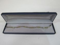 9ct white & yellow gold bracelet, stamped 375, weight 11.30gms. Estimate £215-230