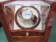 Stauer Graves self-winding watch together with self-winding unit. Estimate £50-80