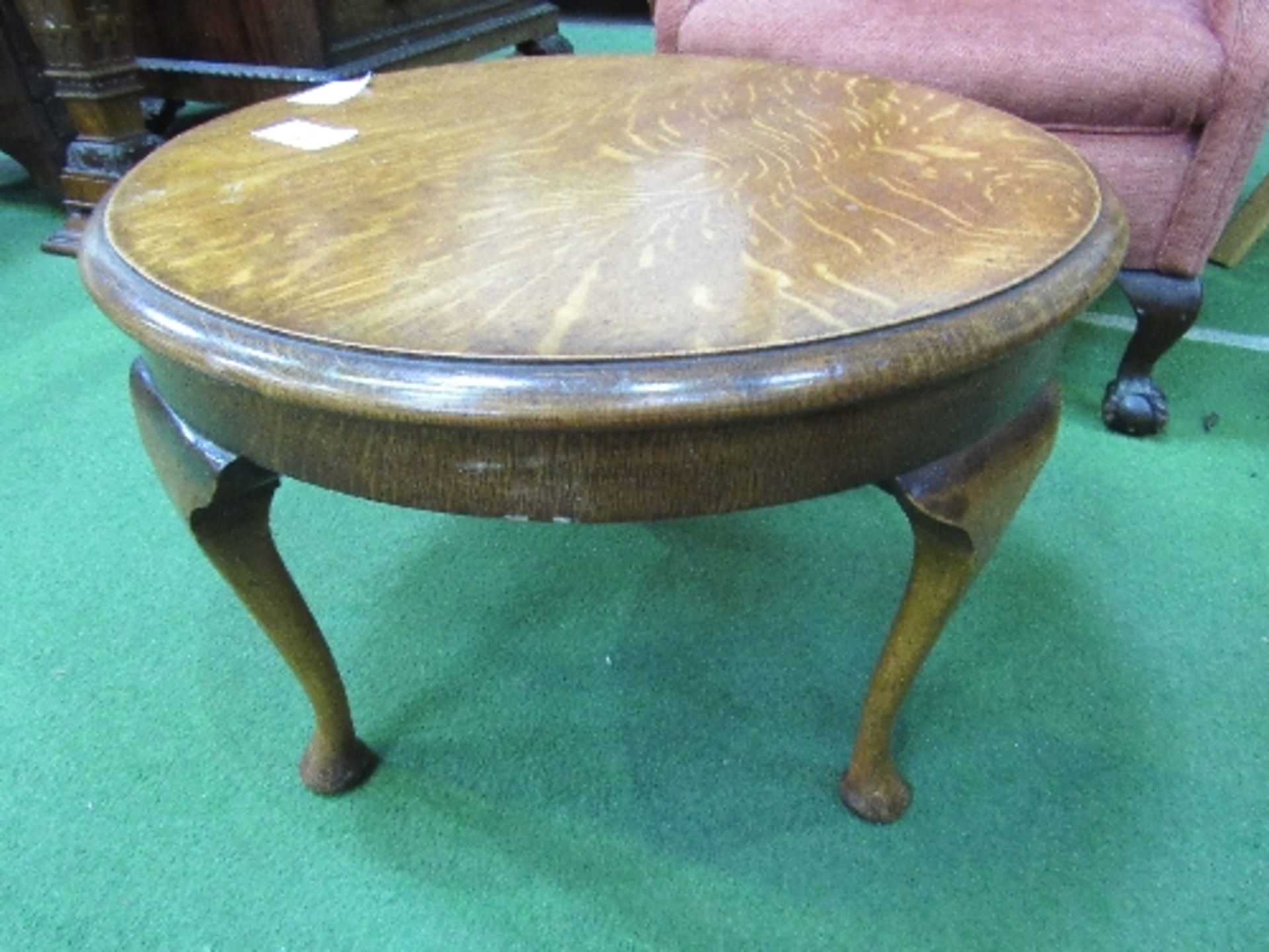 Oak circular coffee table, diameter 58cms, height 40cms. Estimate £10-20 - Image 2 of 2