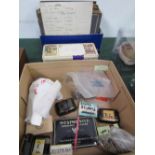 Qty of cigarette cards, box of various keys & a box of various coins. Estimate £10-20