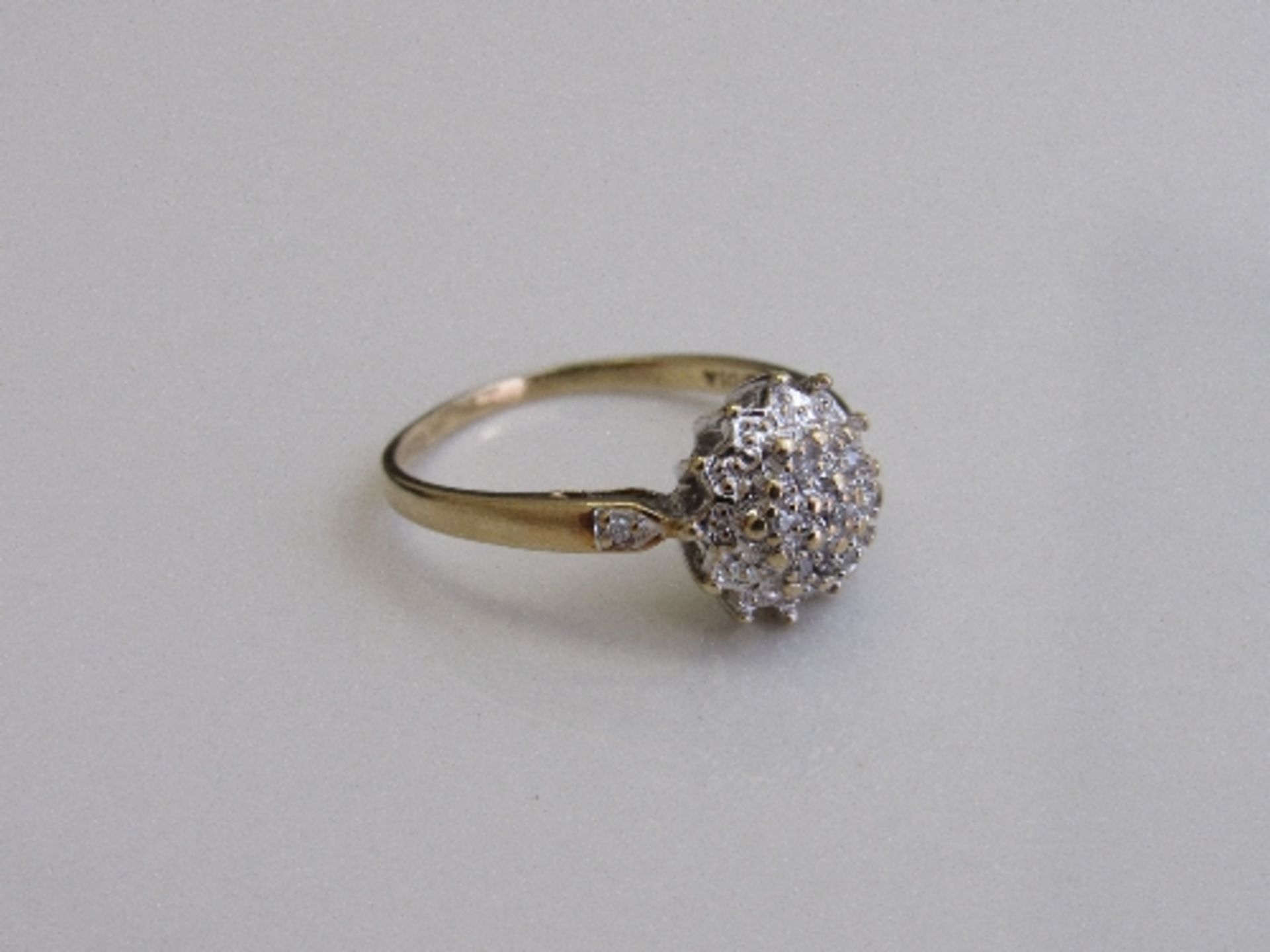 9ct gold & diamond cluster ring, size Q, weight 2.3gms. Estimate £80-100.