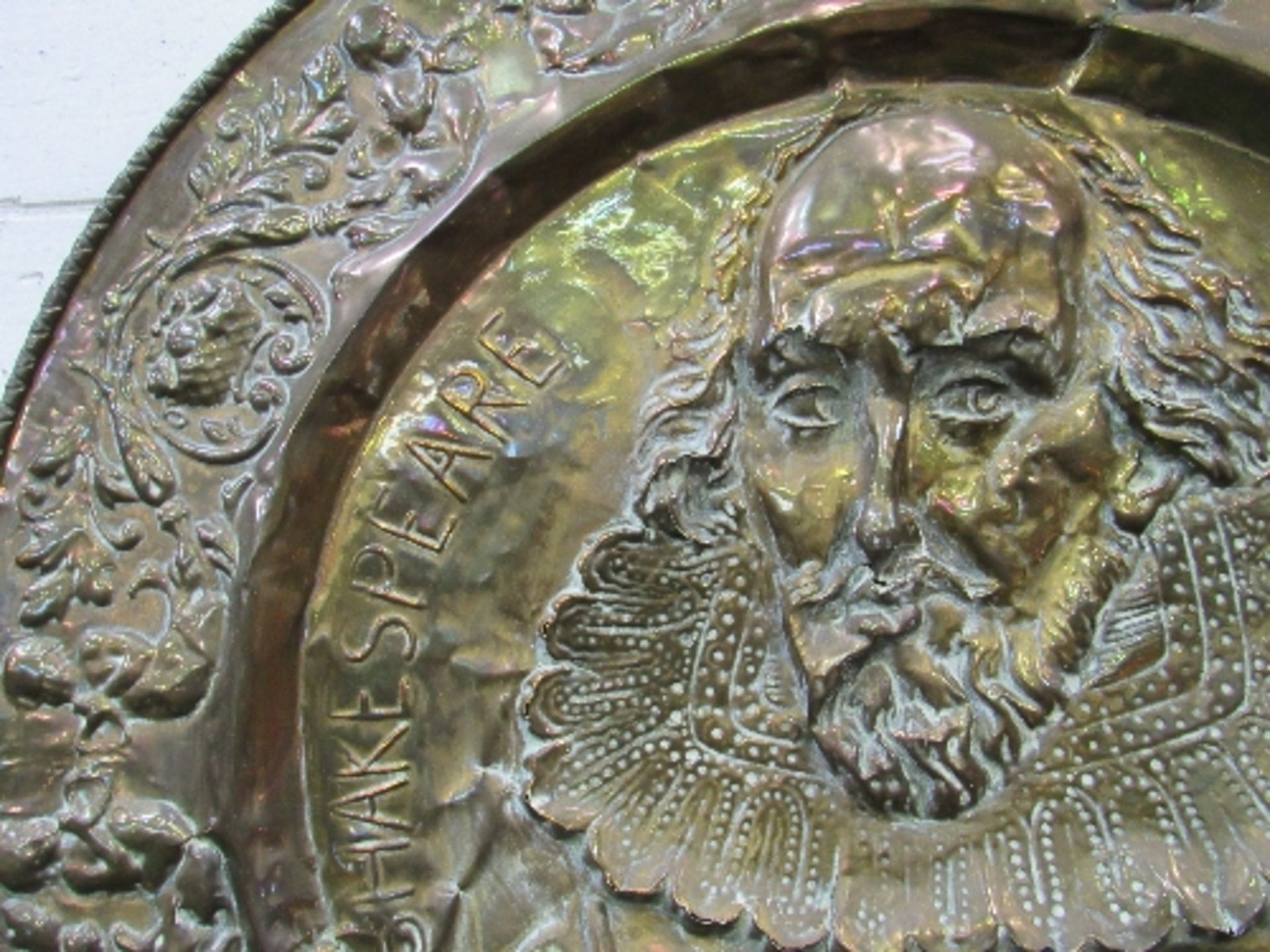 Large brass circular plaque of Shakespeare, diameter 76cms & an Indian brass tray, diameter 49cms. - Image 2 of 3