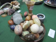 16 polished stone 'eggs' in a dish & 5 decorative eggs & other items. Estimate £50-60