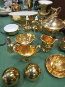 15 pieces of gold lustre ware including Worcester & Grimwades. Estimate £40-60