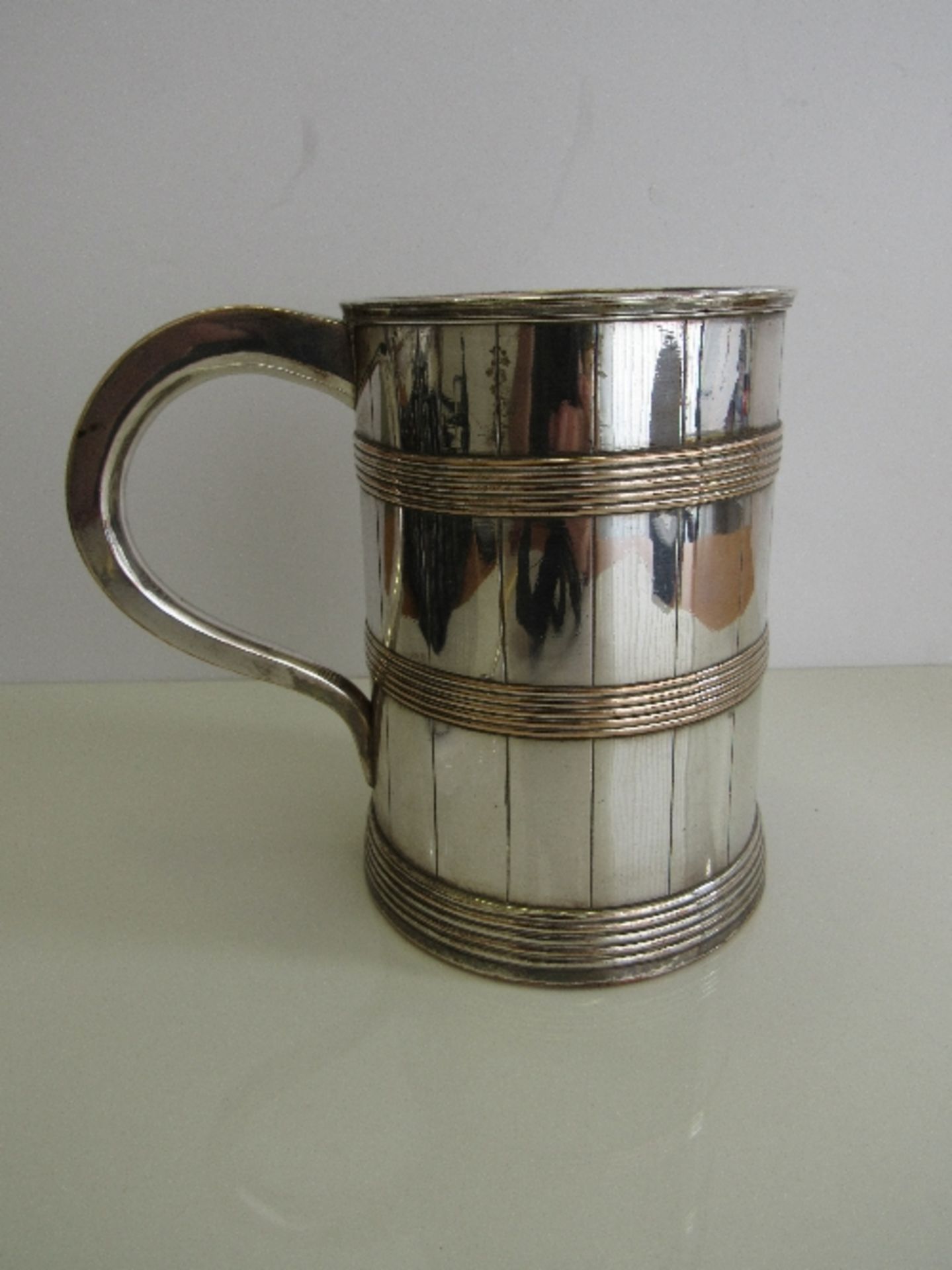 Mid 19th century silver plated Sheffield large tankard & bone handled decorative silver - Image 3 of 3