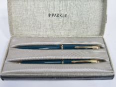 Gold plated Parker 45 duo in original box with gold plated nib. Estimate £20-30