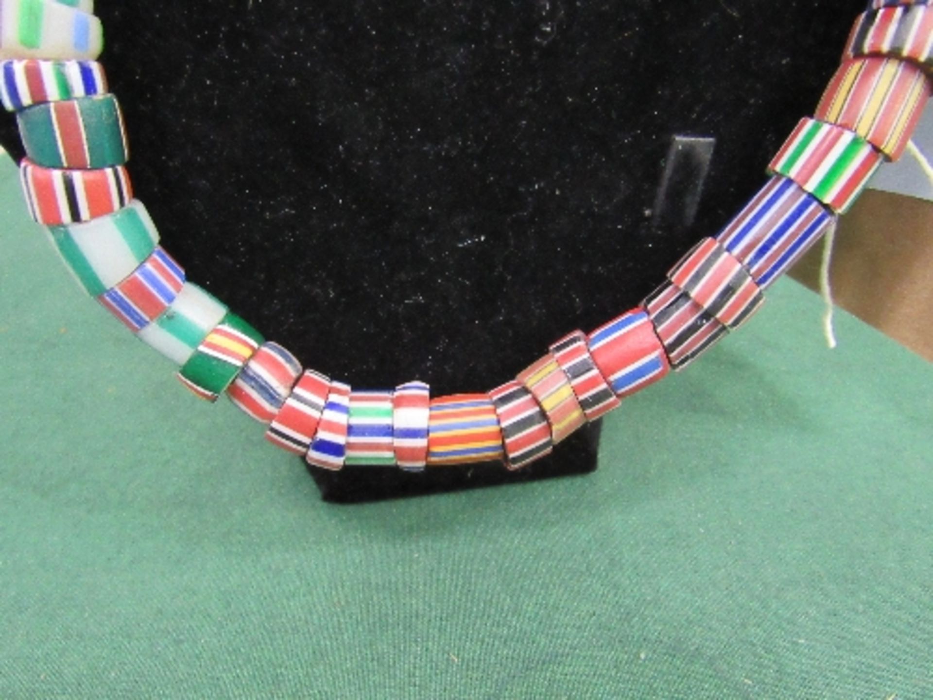 African trade bead necklace. Estimate £35-55 - Image 4 of 4