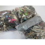 3 bags of costume jewellery. Estimate £20-30