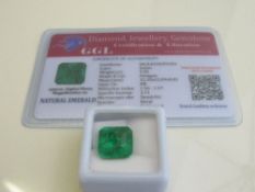 Natural octagon cut loose emerald, weight 9.50 carat, with certificate. Estimate £50-70.