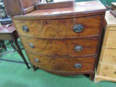 Sheraton-style bow fronted chest of 3 graduated drawers. Estimate £40-60