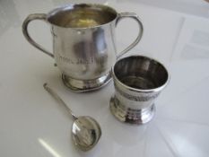 Silver hallmarked 2 handled cup, Birmingham 1932, inscribed Isobell Jane Mimmo, weight 5oz, height