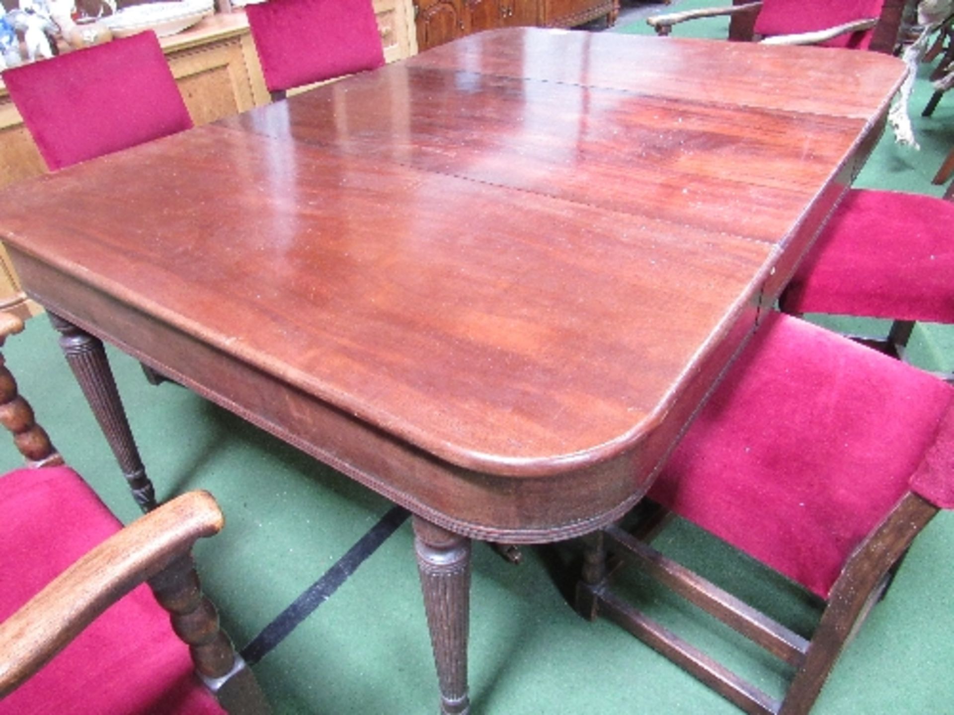 Edwardian extendable mahogany dining table on tapered fluted legs to brass casters, 180cms ( - Image 2 of 5