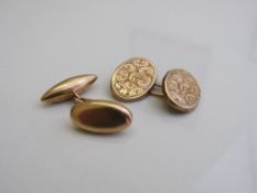 9ct gold cufflink, 1.7gms & 15ct gold cufflink 2.3gms. Estimate £50-70