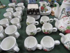 Portmeirion Pomana table ware: 31 pieces of tea & coffee sets including teapots & coffee pots & 12