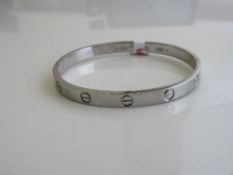 18ct white gold Cartier bracelet, IP6688, weight 21gms. Estimate £800-1,000